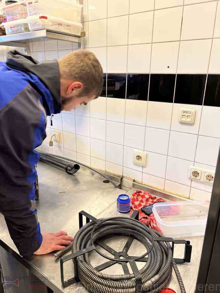 Gootsteen Ontstoppingsdienst Dieren